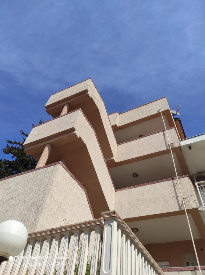 Apartments Anne Petrovac Exterior foto